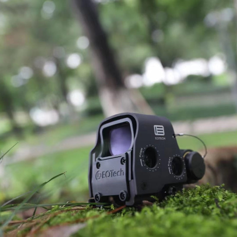 
SWAMP DEER 558 Dual Lights Crosshair Holographic Sight
